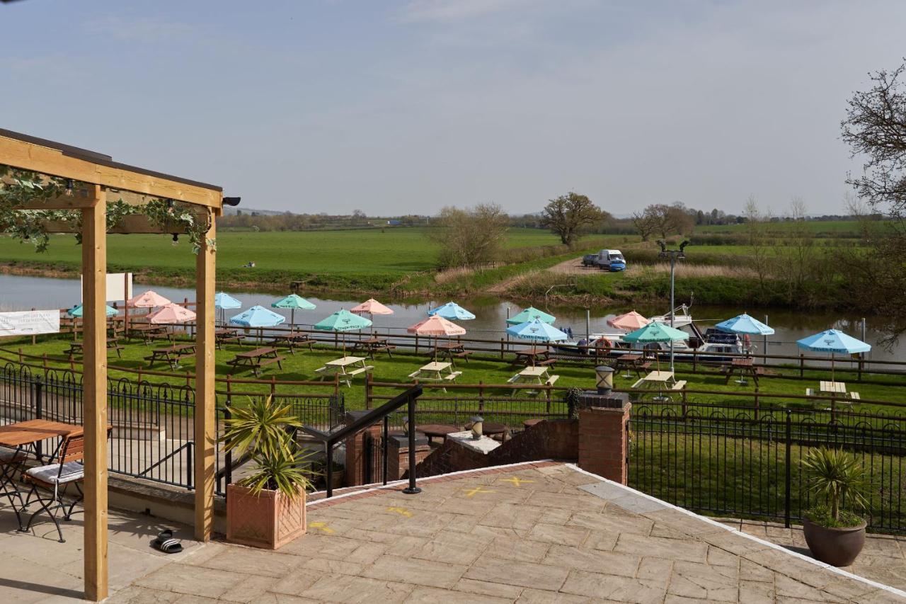 The Fleet Inn Tewkesbury Exterior photo